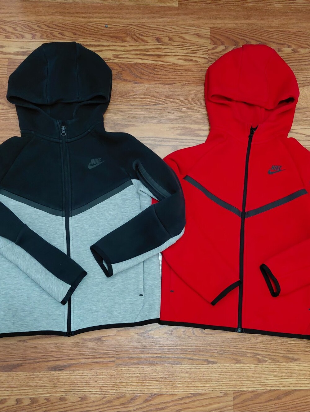 Nike Fleece Wind Zip Hoodie Kids Size Large Red Black Sports Sweatshirt Hoodie